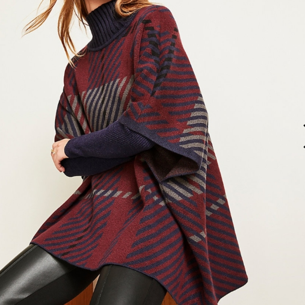 Red Navy short sleeve sweater Poncho
